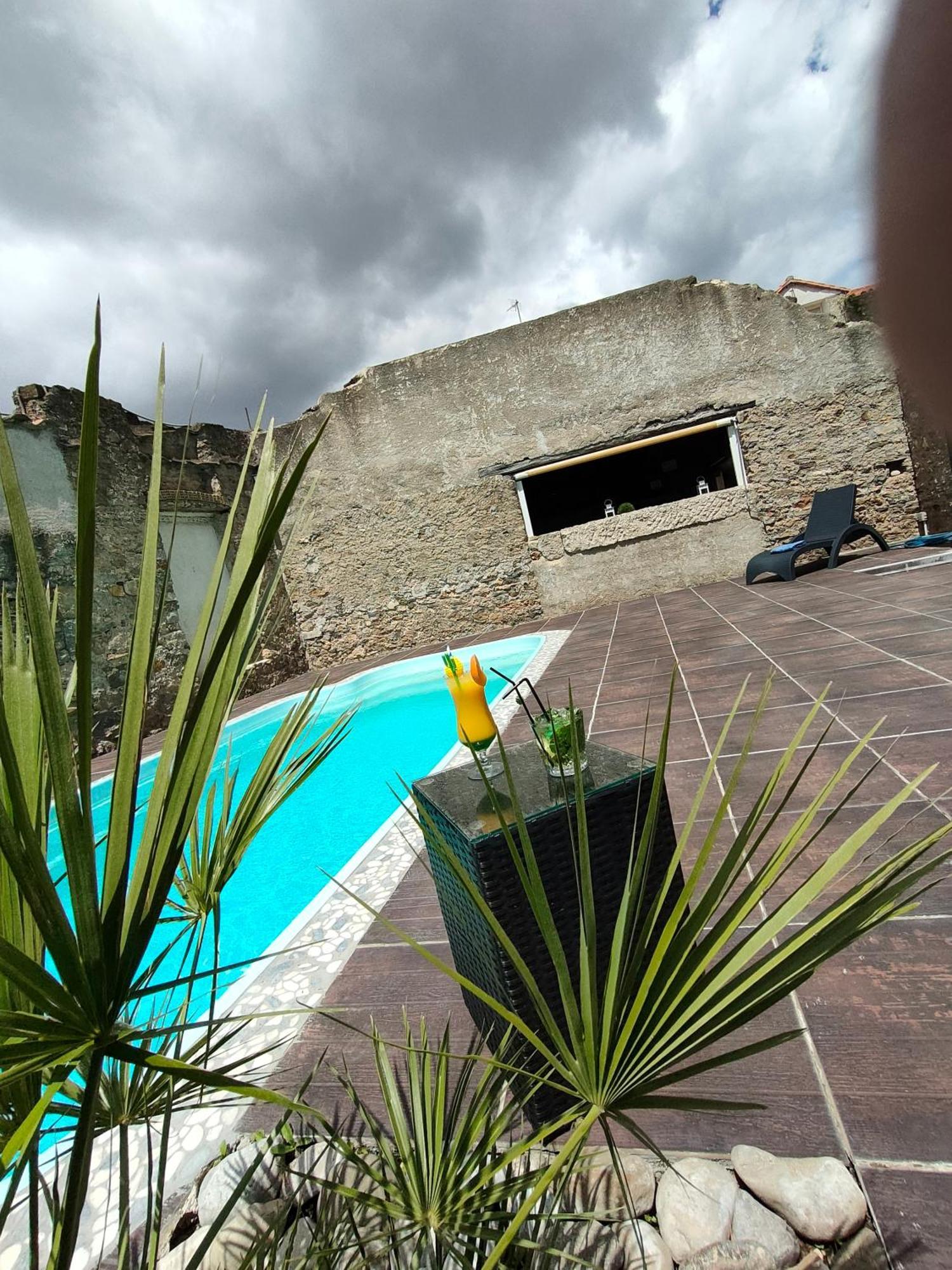 Hotel Restaurant L'Art Des Mets By Cote Jardin Conilhac-Corbieres Exterior photo